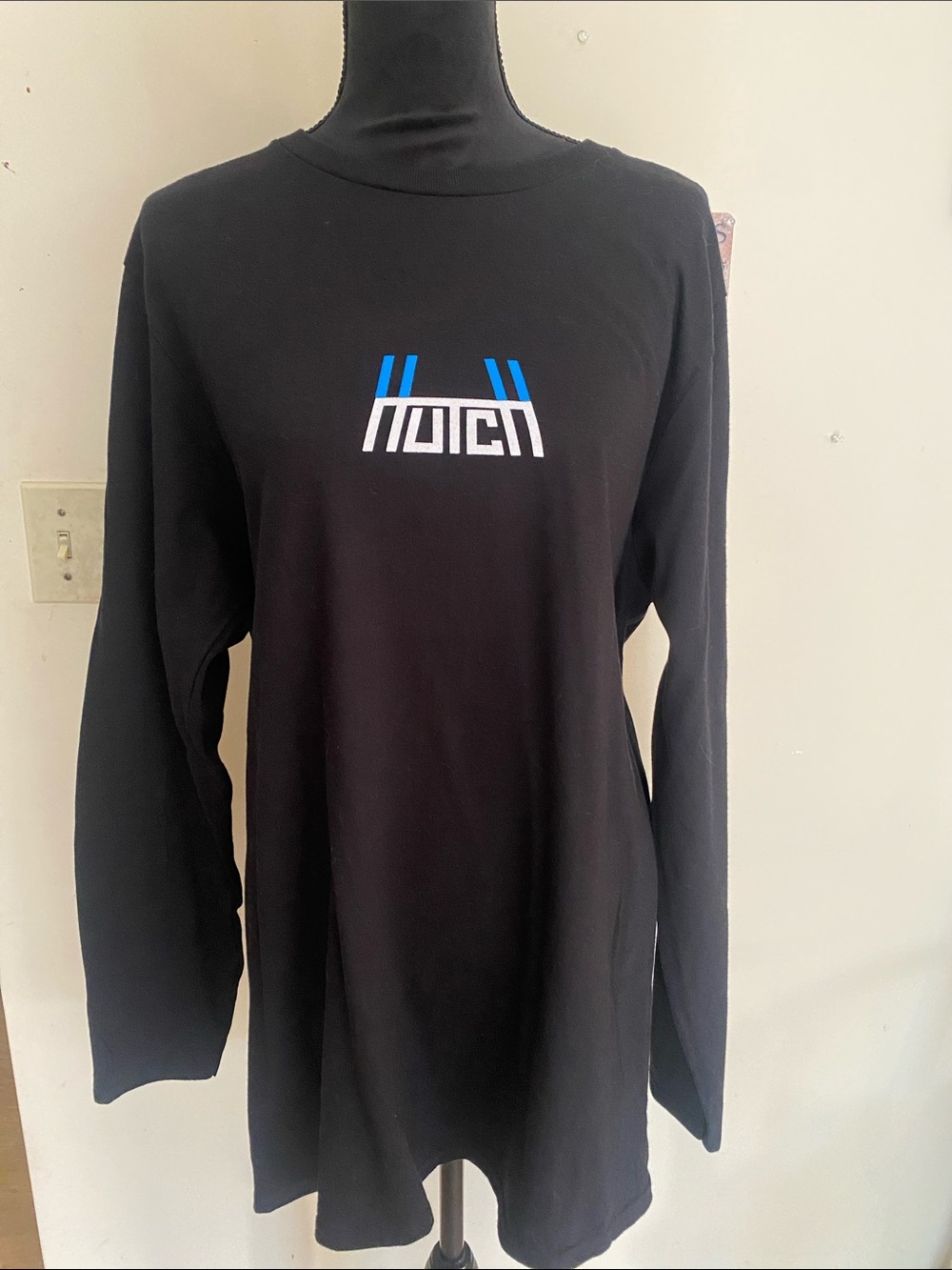 Hutch Black Graphic Detroit Lions Long Sleeve w/ detailed Lion on Back US Sz L